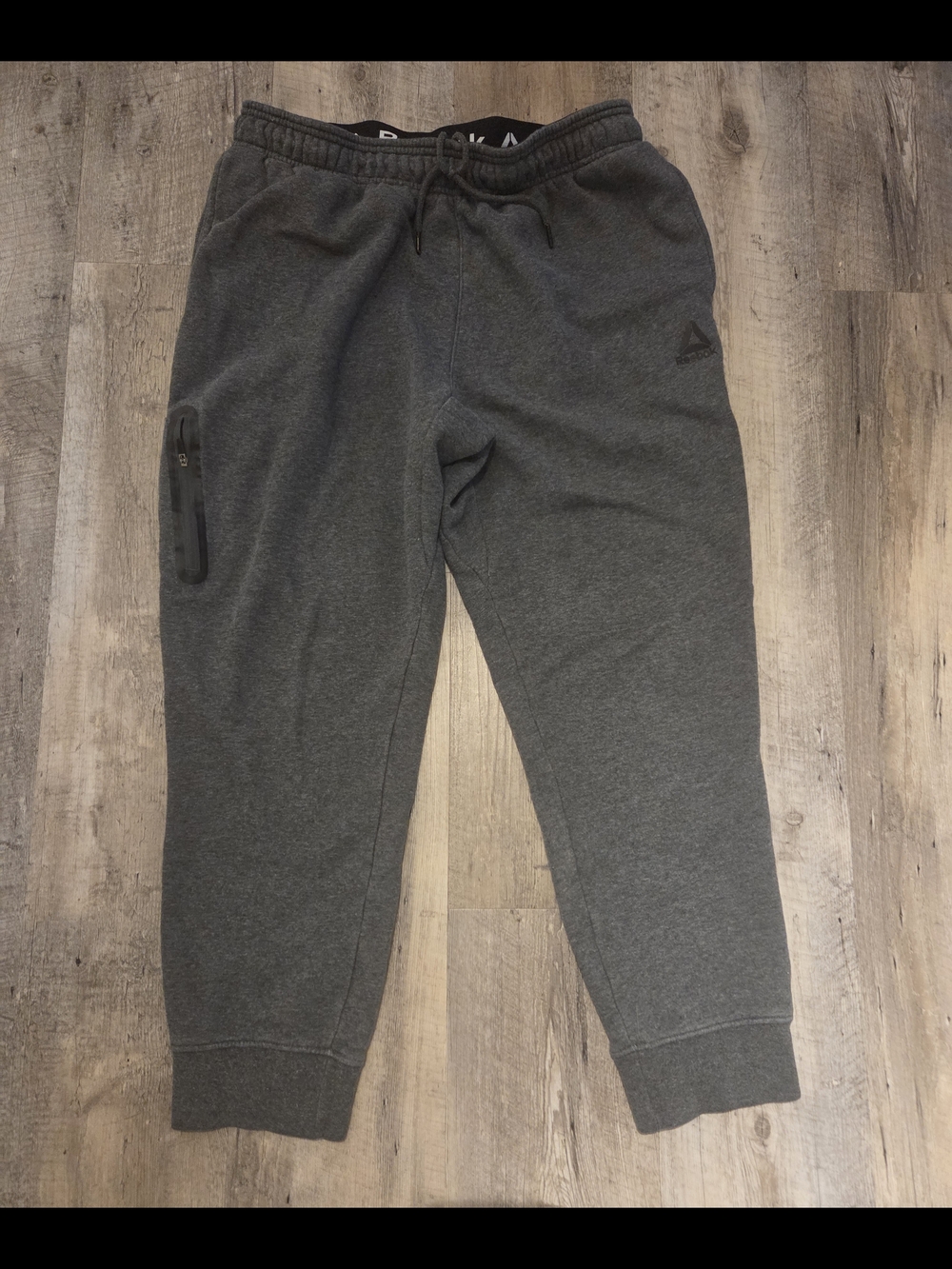 Reebok Dark Gray Men's Jogger Sweatpants